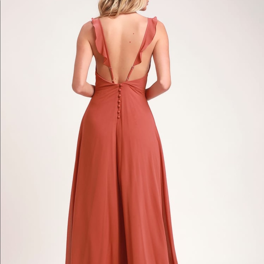 Lulus maxi dress (worn only once for couple hours) - Picture 3 of 7